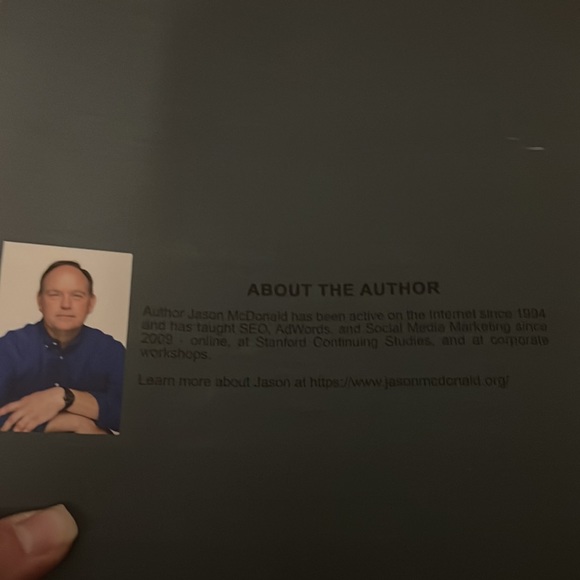 “The Social Media Marketing Workbook” by Jason McDonald 2019 version - Picture 3 of 6